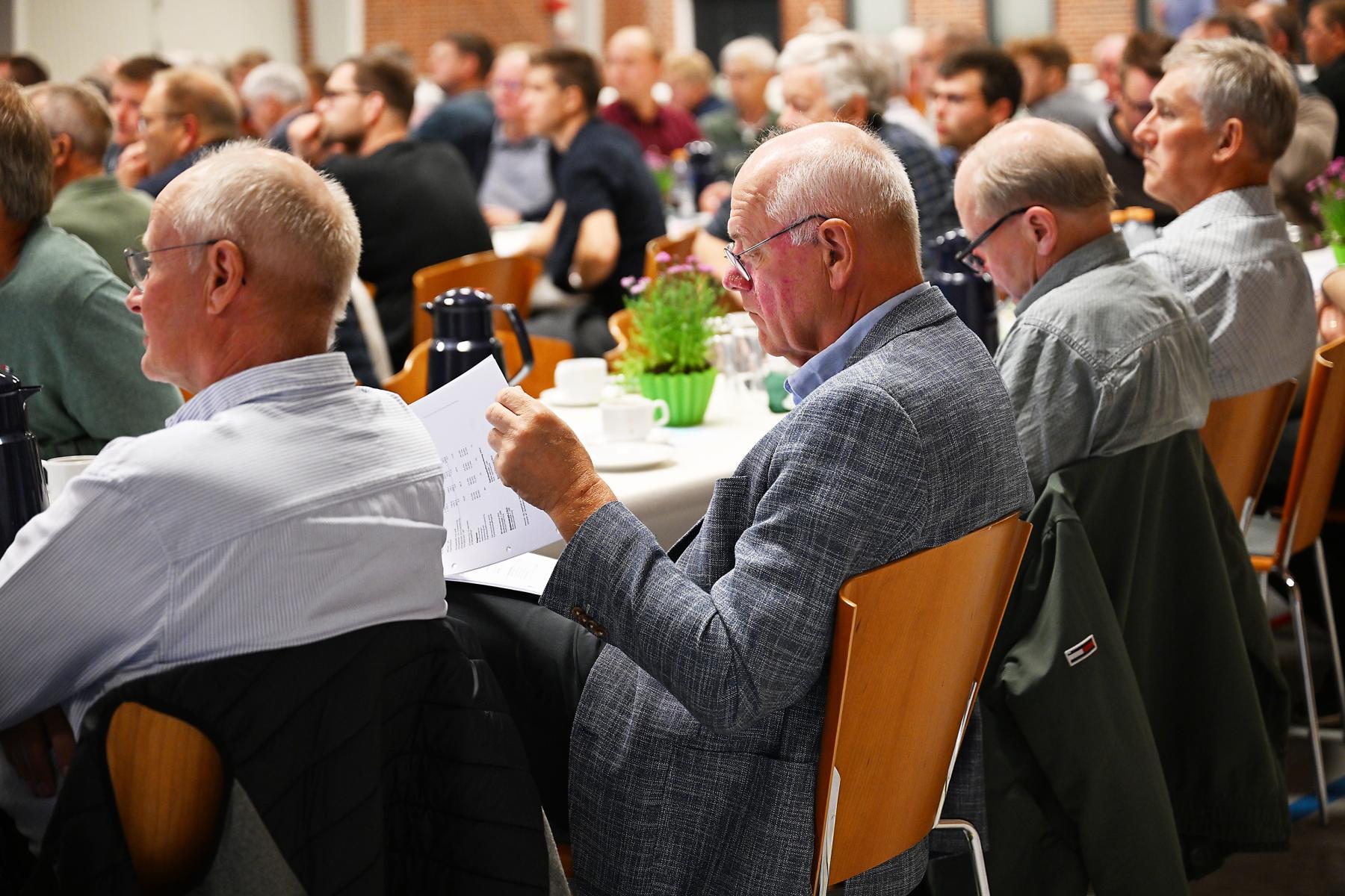 Forsamlingen lyttede til formand Viggo Conradsens beretning.