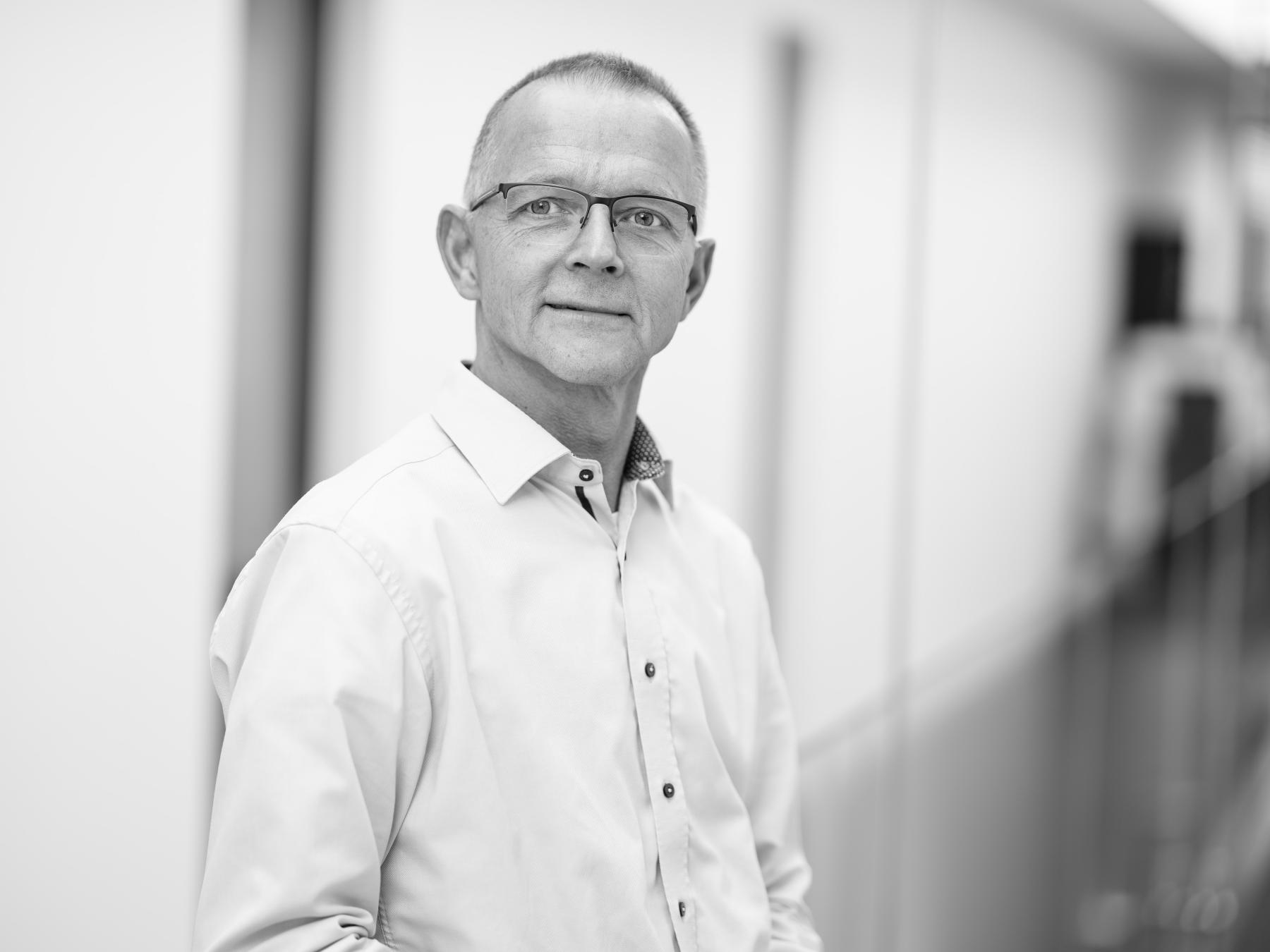 Torben Larsen Give Steel